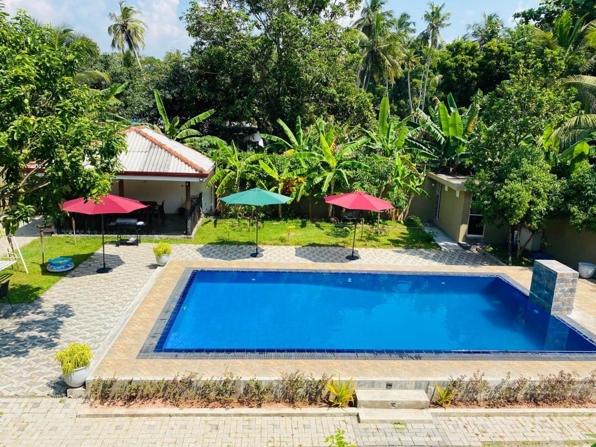 The Kingslayer Resort Negombo Exterior photo